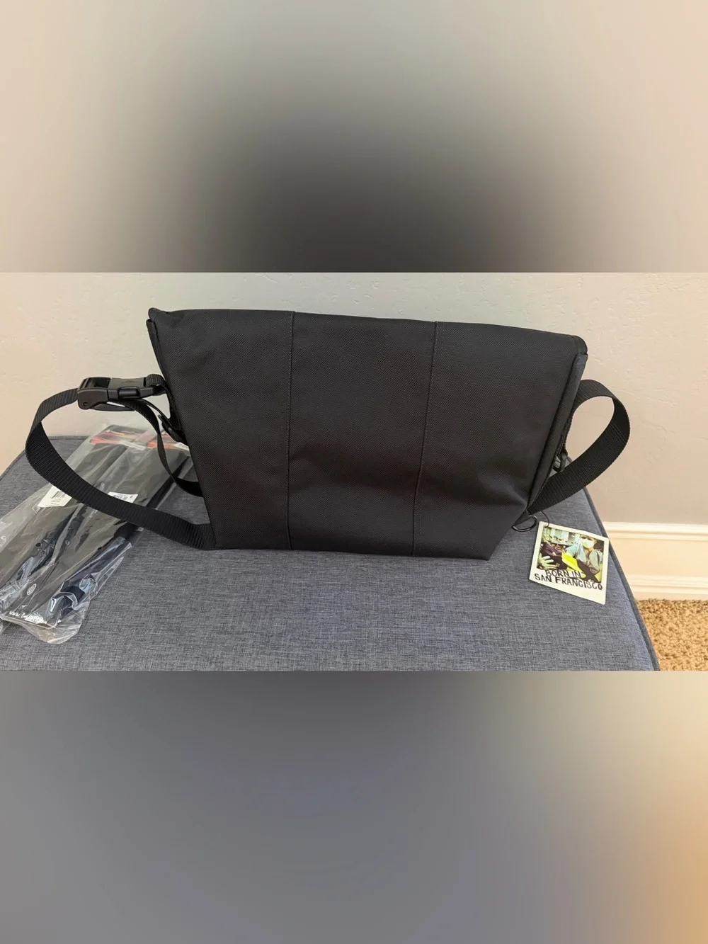**NWT Timbuk2 Black Messenger Bag- Size M